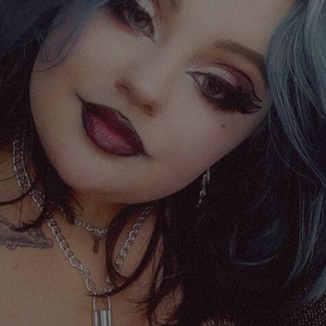 ashlynstrange avatar