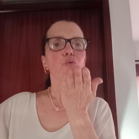 Stephanie69 avatar