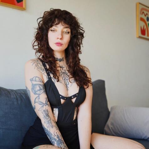 Rebekah Rose avatar