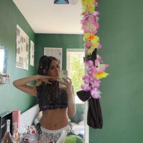Goddessaverymaee avatar