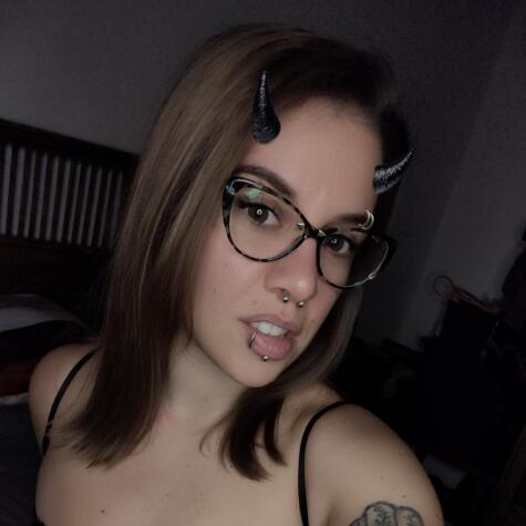KinkymommyMadd avatar