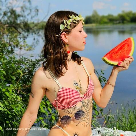 Alice Elvoria avatar