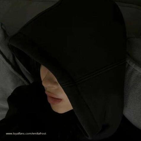 Emilia Frost avatar