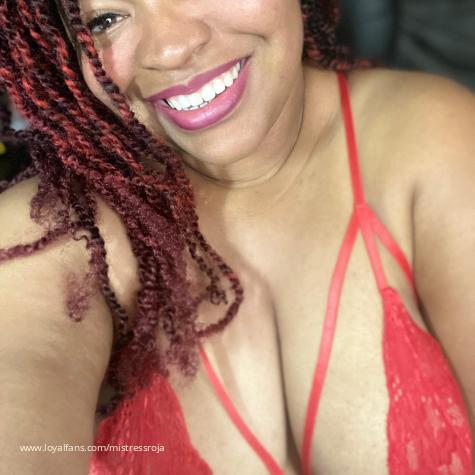 MistressRoja avatar