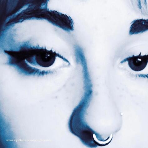 NaughtyNixie avatar
