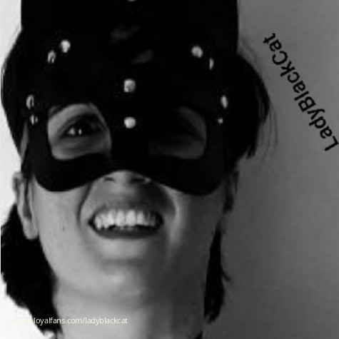 LadyBlackCat avatar