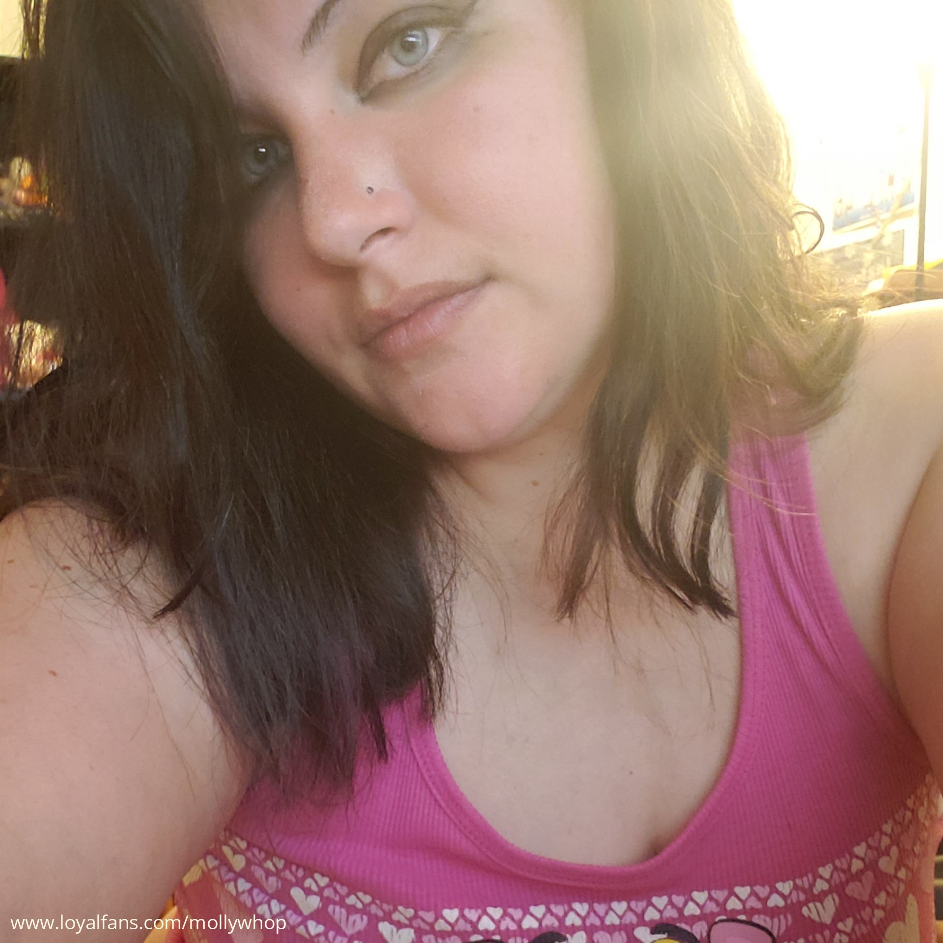 Mollywhop’s Official Social Fan Page LoyalFans