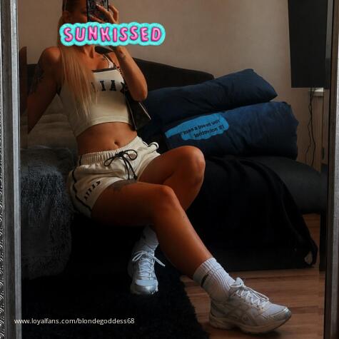 Blondegoddess68 avatar