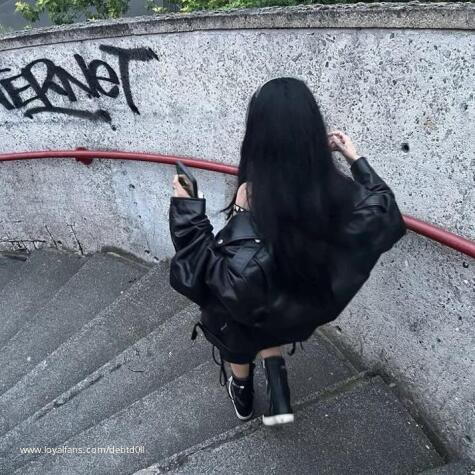 Debtd0ll avatar