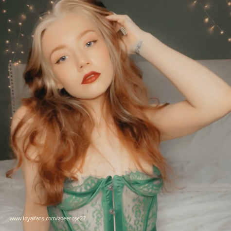 ZoeeRose27 avatar