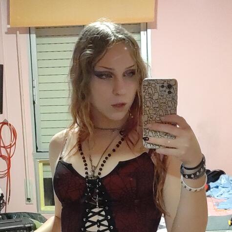 GoddessPikLili avatar