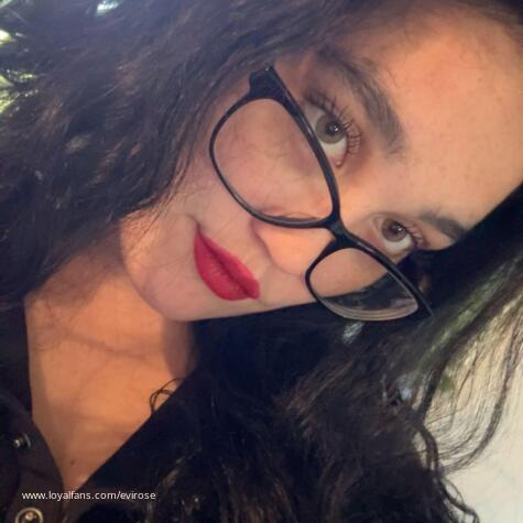 Evi Rose avatar