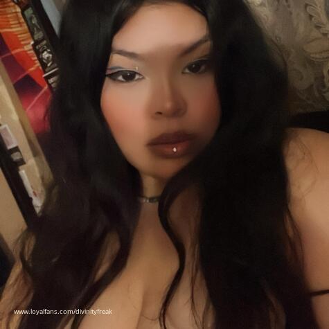 DivinityFreak avatar