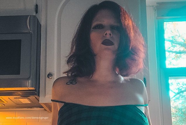 NEW PHOTOSET!! Poison Ivy Owns You - Demon Ginger Official Photos | www