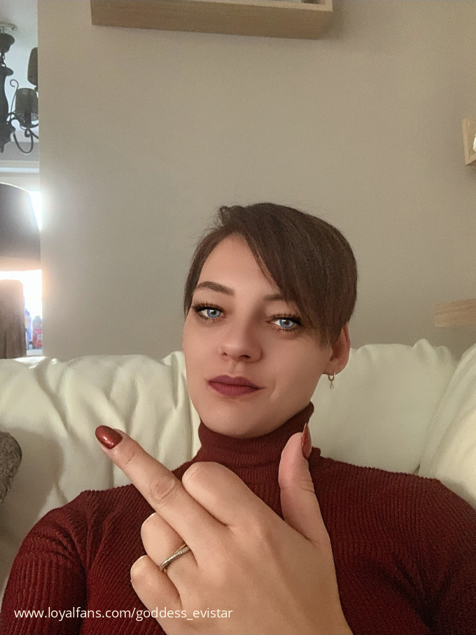 goddessevistar-s-official-social-fan-page-loyalfans