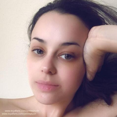 PetitePlush avatar