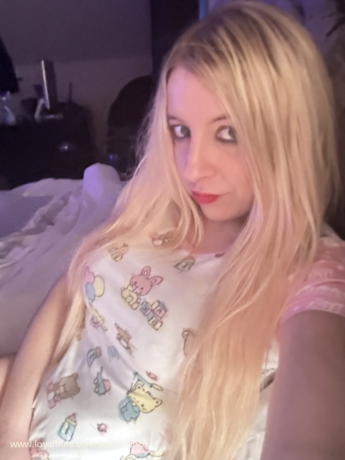 Miztress Sophie Shox’s Official Social Fan Page | LoyalFans