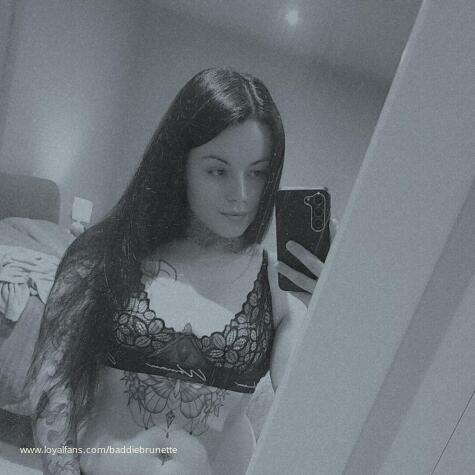 BaddieBrunette avatar