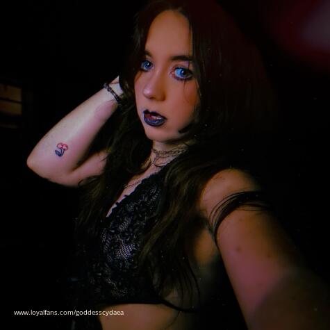 goddess miss mia findom dancer Official Profile | www.Loyalfans.com