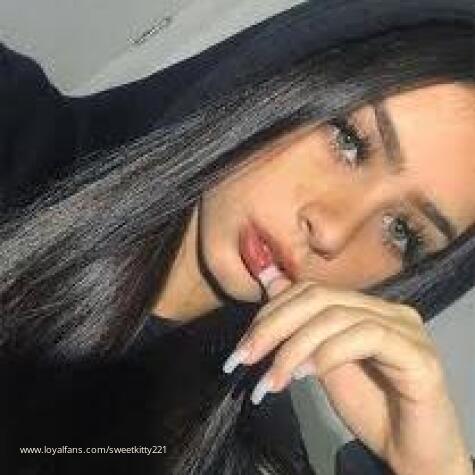 Sweetkitty222 avatar