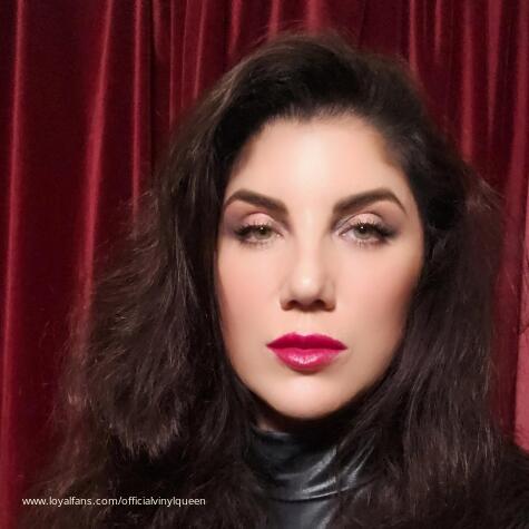 Official Vinyl Queen avatar