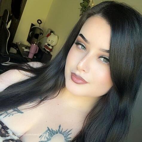 Goddess Lena Findom avatar