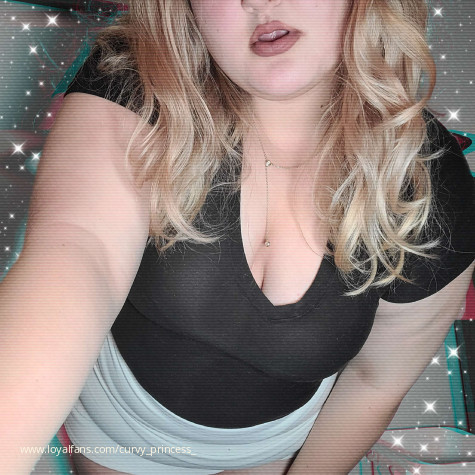 Princess Sara findom avatar