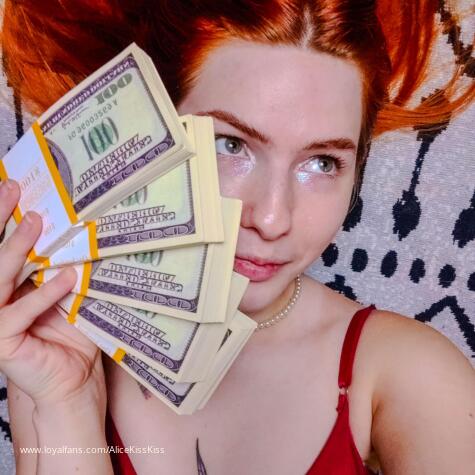 AliceKissKiss avatar