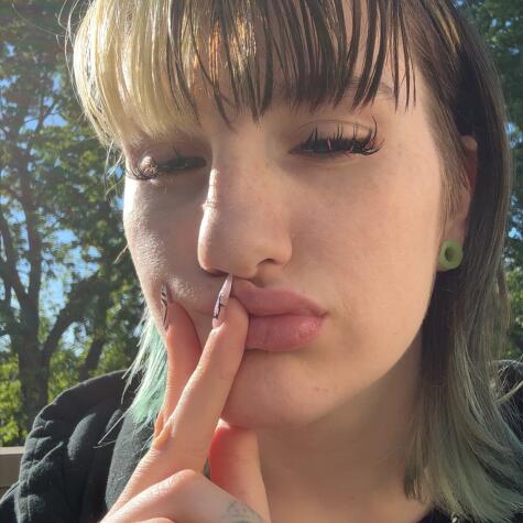 howdyyypeach avatar