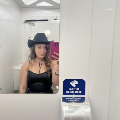 Goddess_Lizzie's videos and clips Official account LoyalFans