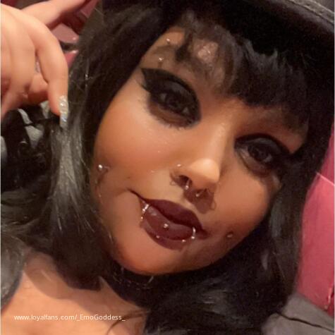 Findomme Emo Goddess avatar