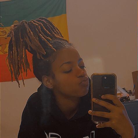 Spoiled GenderFluid Princess avatar