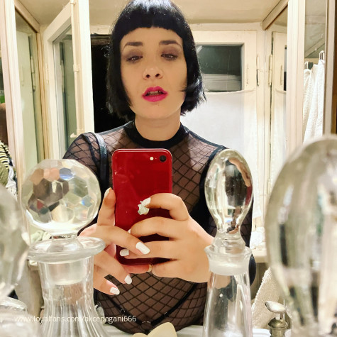 AlicePagani666 avatar