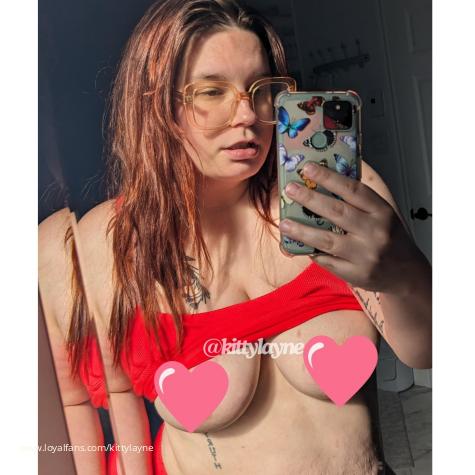 Kitty The Milf Nextdoor  avatar