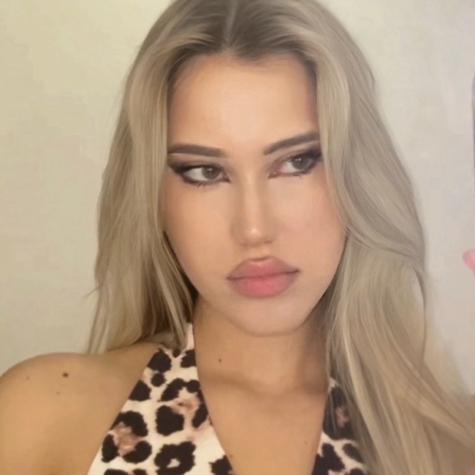 Goddess_Isa's videos and clips | Official account | LoyalFans