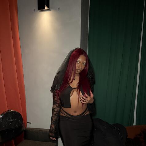 Brownsatingoddess avatar