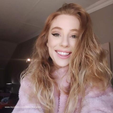 Lady Pixie Bliss’s Official Social Fan Page | LoyalFans