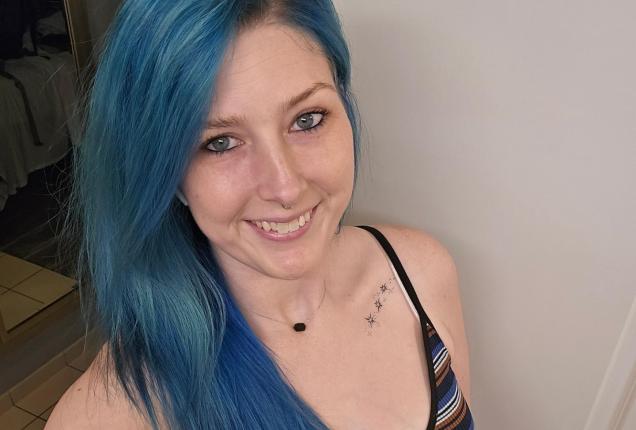 Convention Look 💙 - Katywithabooty Official Photos | www.Loyalfans.com