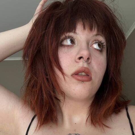GlossyMary avatar