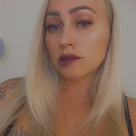 Savanna Snow's Official Social Fan Page | LoyalFans