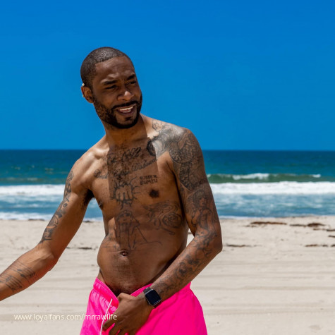 MrRawLife’s Official Social Fan Page | LoyalFans