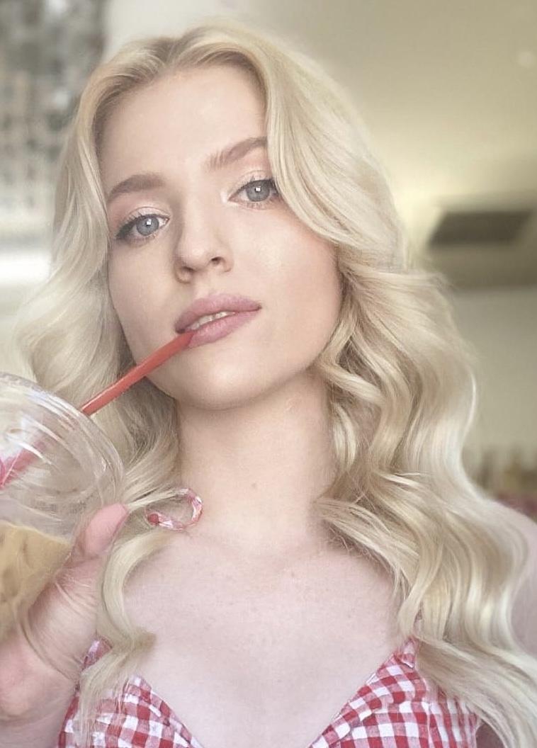 Ivy Skye’s Official Social Fan Page | LoyalFans