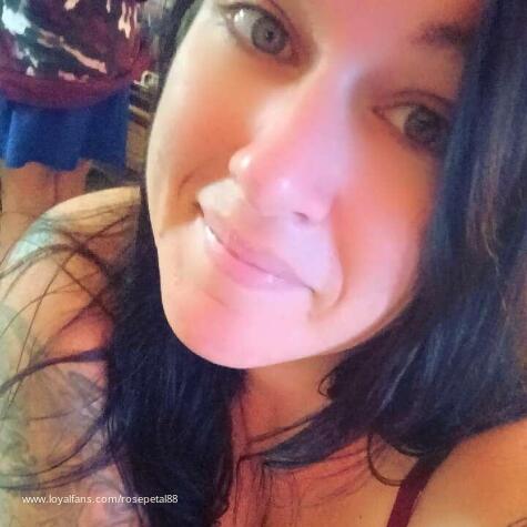 Rosepetal88 avatar