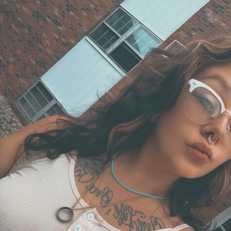 Sunshinee92 avatar