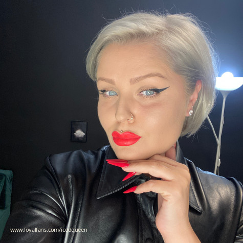 IcedQueen avatar