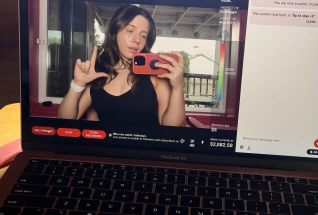 I’m live for pay day!!! - Princess Vixen Vee Official Photos | LoyalFans