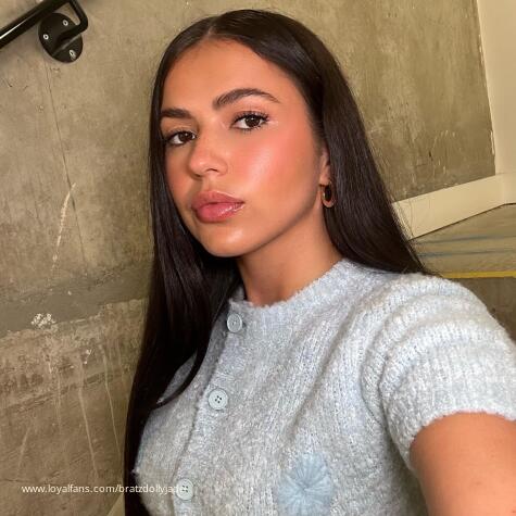 servitude looks good on you - princess jade sofia Official Photos