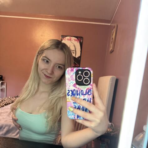 blondelilyy avatar