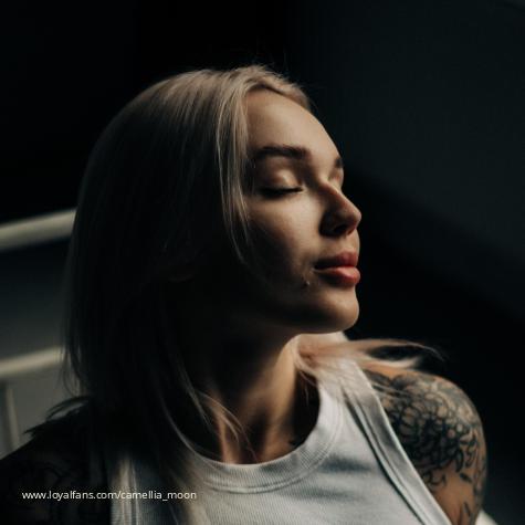 Camellia_Moon avatar