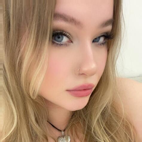 evieownsyou avatar